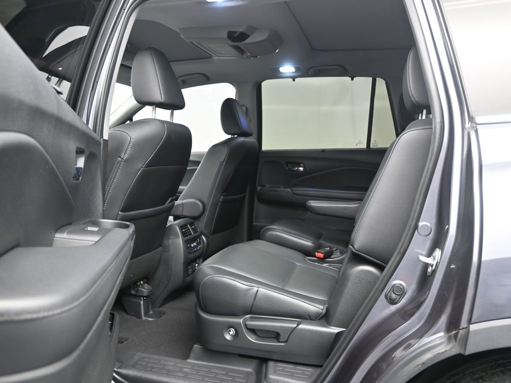 Used 2021 Honda Pilot Elite image 15