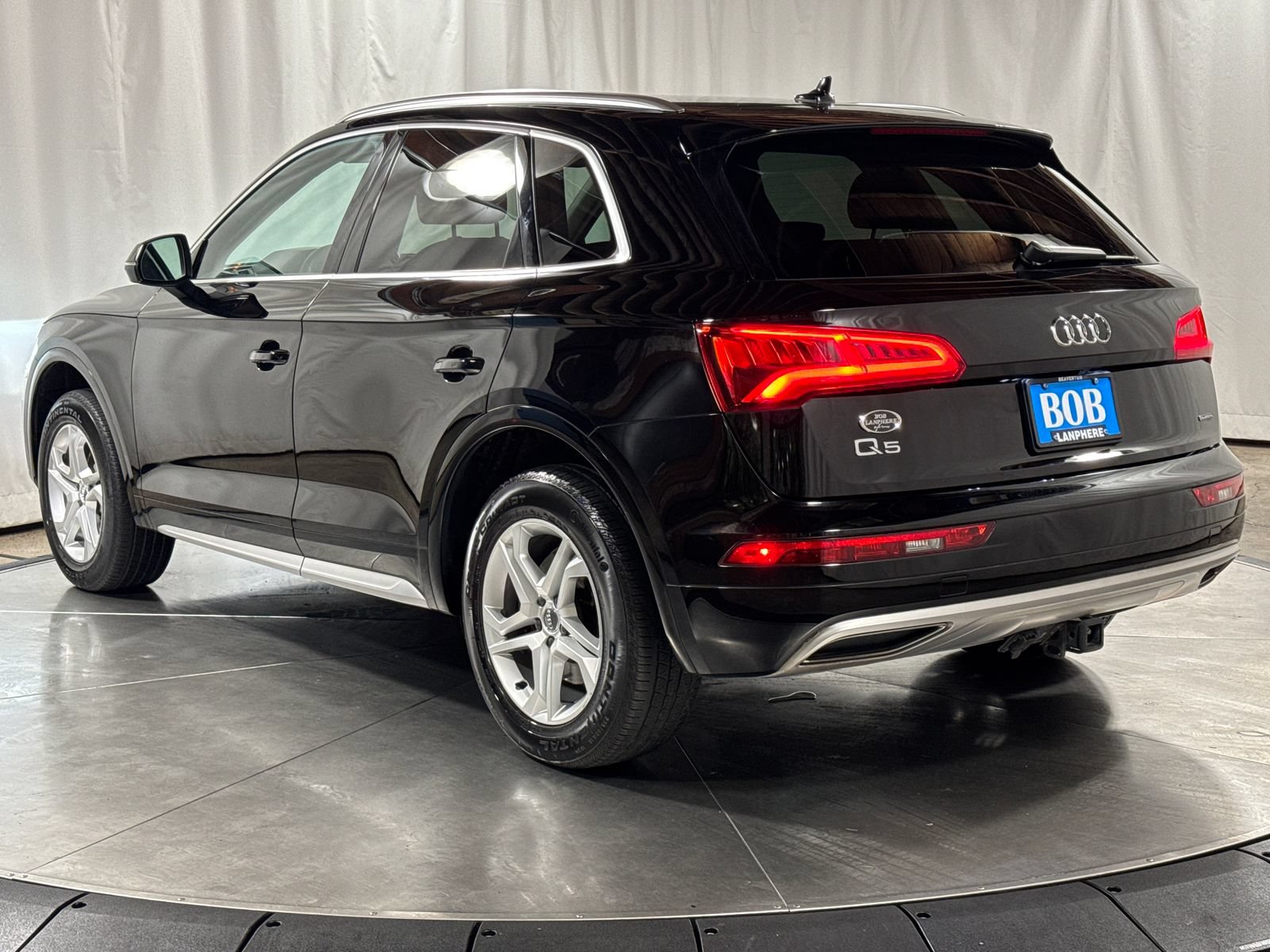 Used 2019 Audi Q5 2.0T Premium w/ Convenience Package AWD/4WD image 9