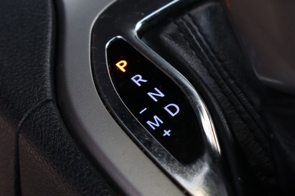 Used 2019 Jeep Grand Cherokee Altitude image 40