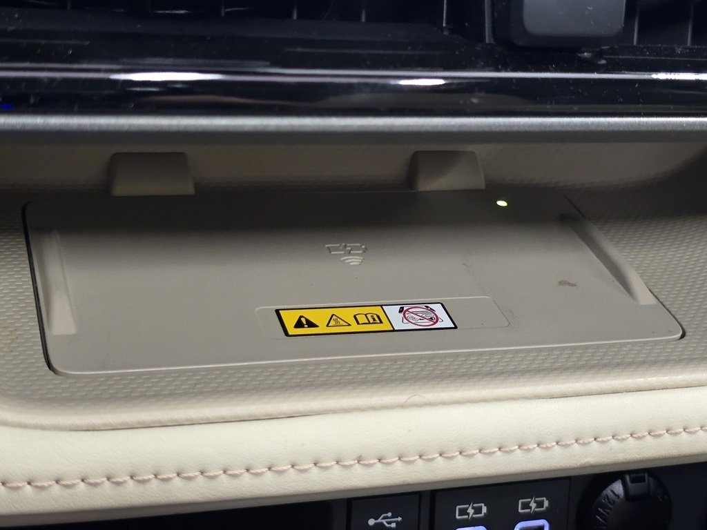 Certified 2023 Toyota Highlander XLE image 11