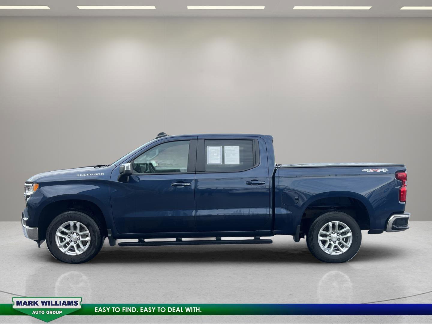 Used 2023 Chevrolet Silverado 1500 LT AWD/4WD image 6
