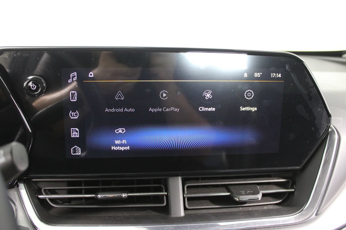 Used 2026 Chevrolet Trax ACTIV FWD image 24