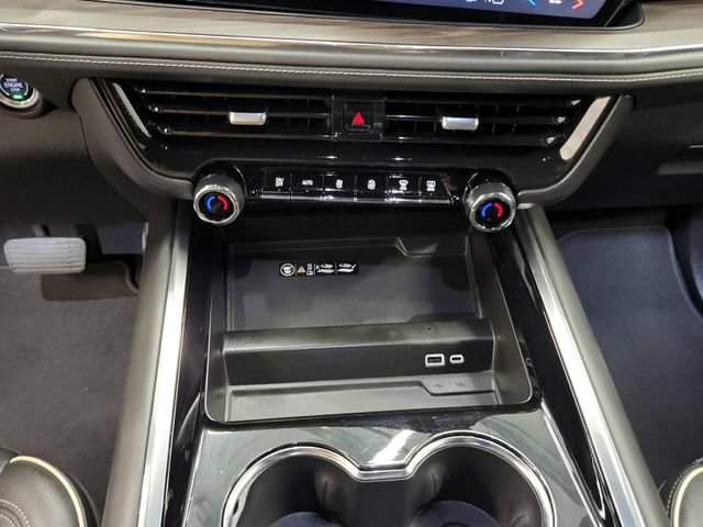 Used 2025 Chevrolet Tahoe Premier RWD image 47