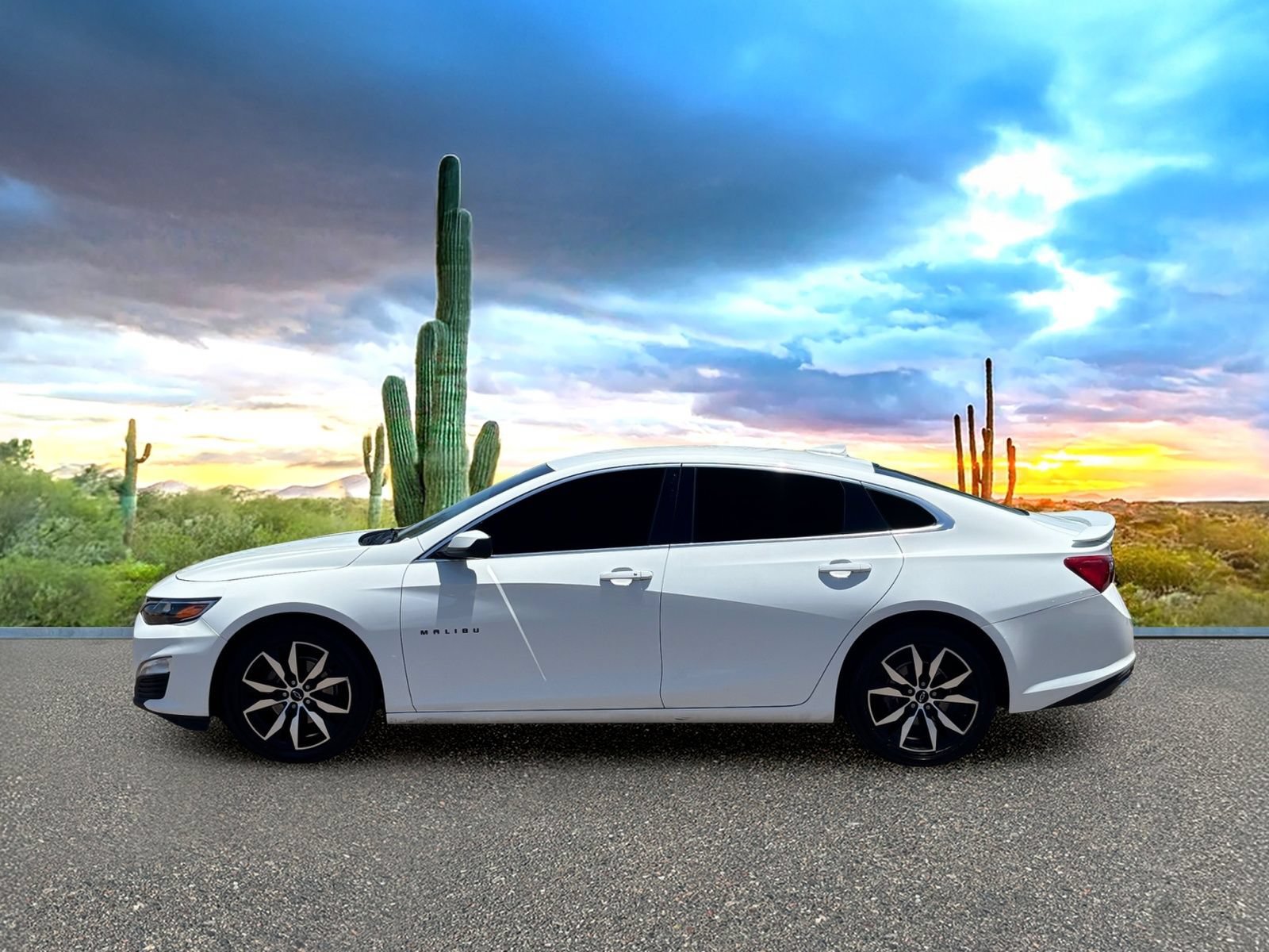 Used 2021 Chevrolet Malibu RS FWD image 3