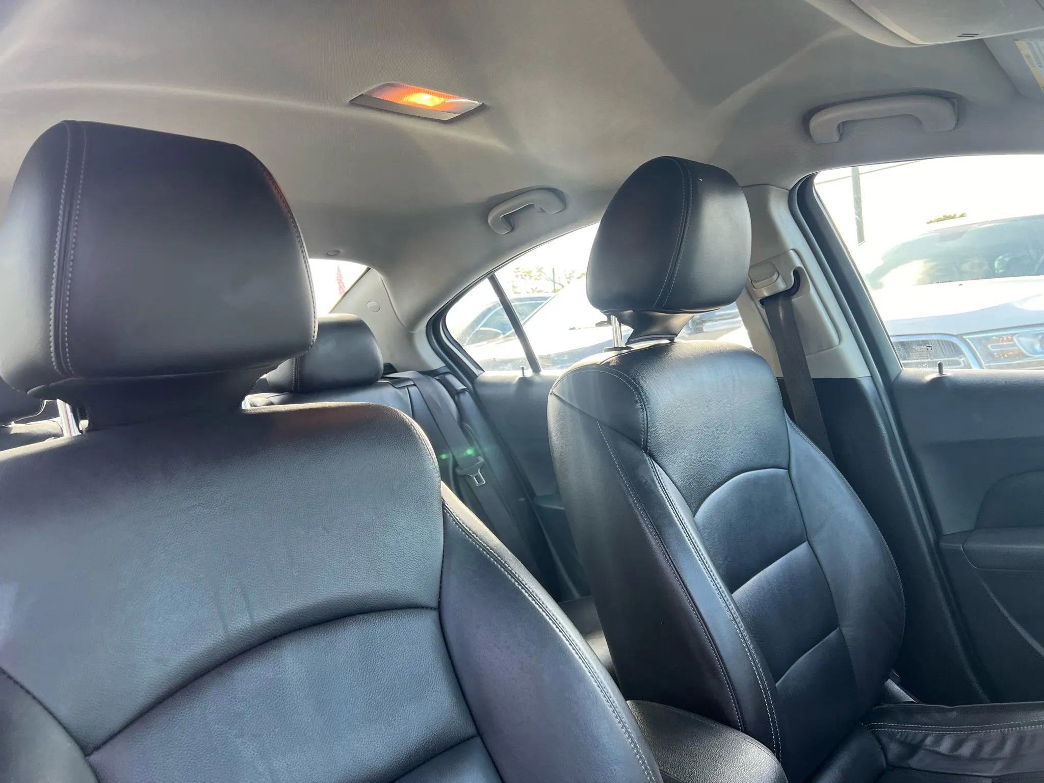 Used 2014 Chevrolet Cruze LT image 17