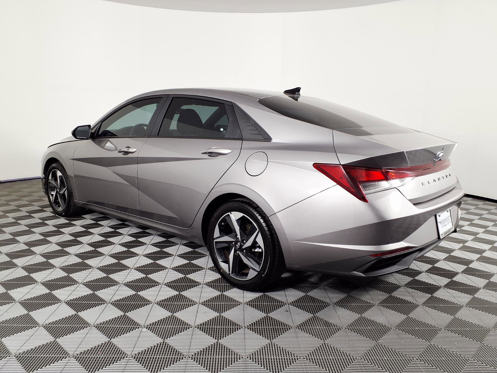 Certified 2023 Hyundai Elantra SEL w/ Convenience Package FWD image 6