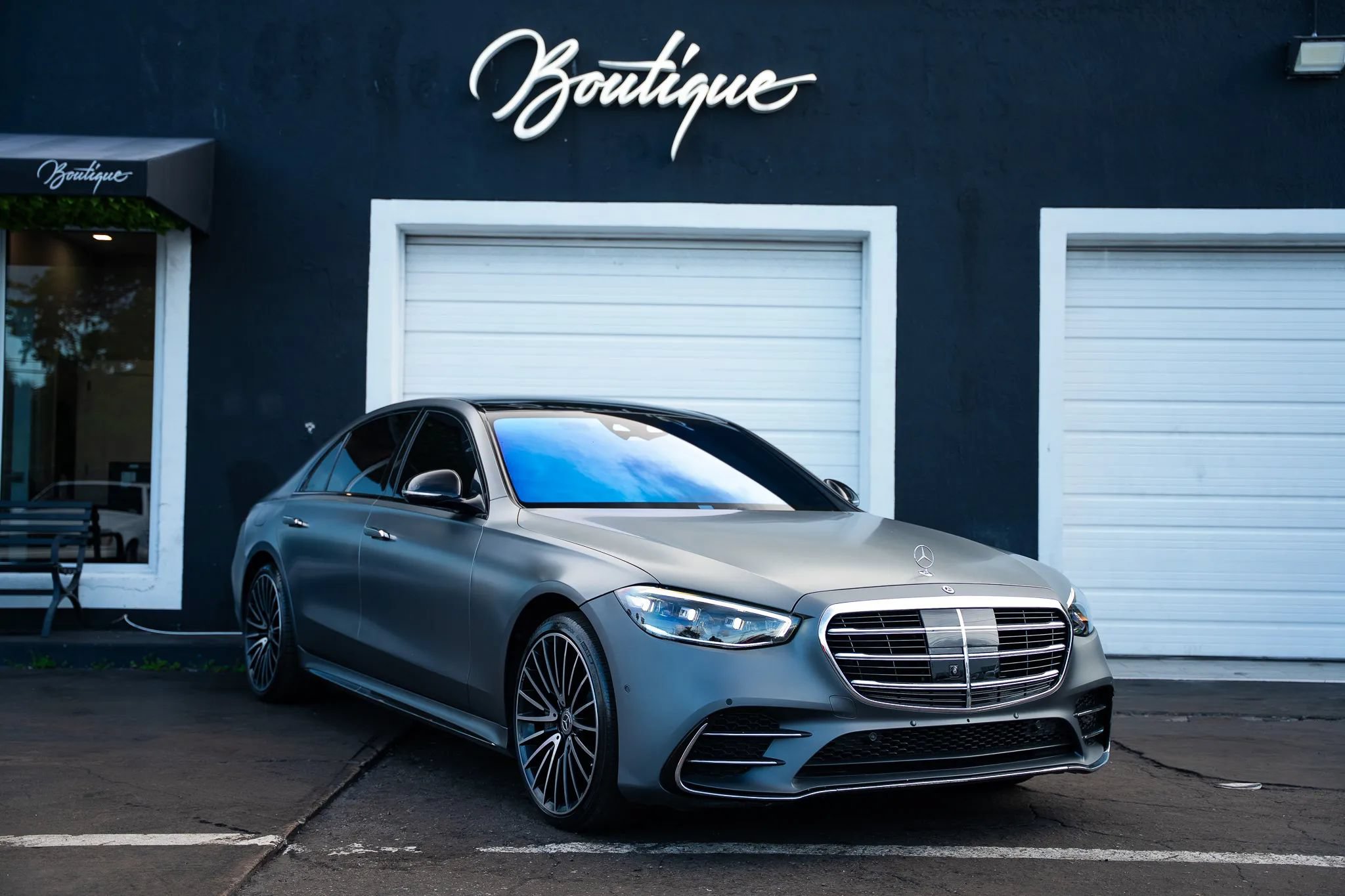 Used 2023 Mercedes-Benz S 580 4MATIC Sedan w/ AMG Line image 1