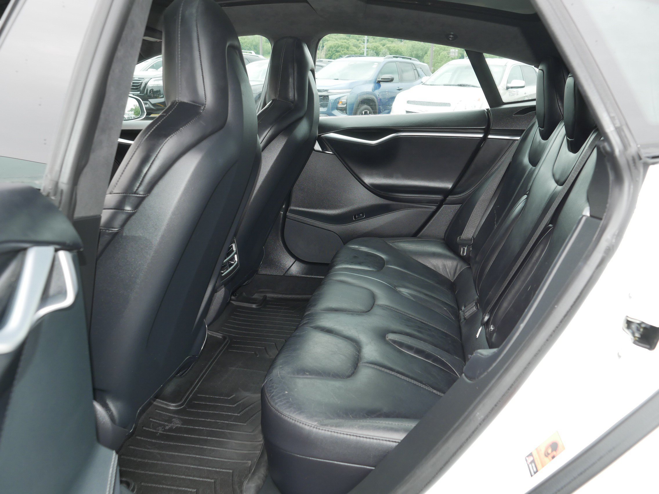 Used 2015 Tesla Model S 90D AWD/4WD image 16