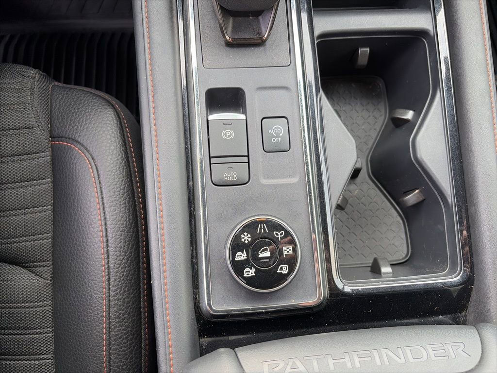 Used 2024 Nissan Pathfinder Rock Creek image 19