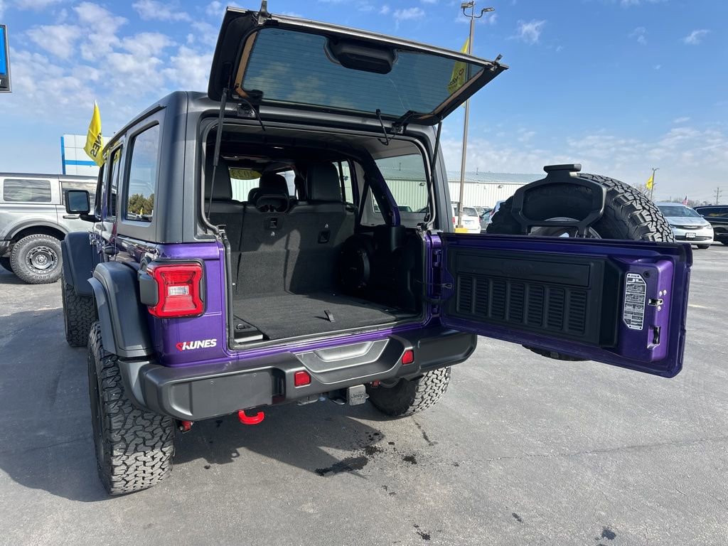 Used 2023 Jeep Wrangler Unlimited Rubicon w/ Xtreme Recon 35" Tire Package image 15