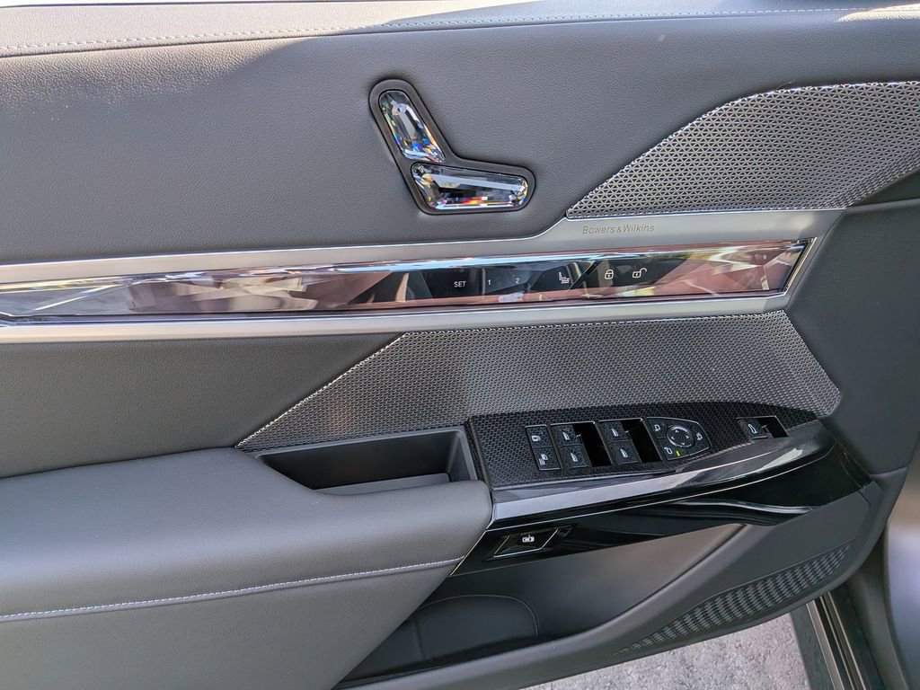 New 2026 BMW 740i image 16