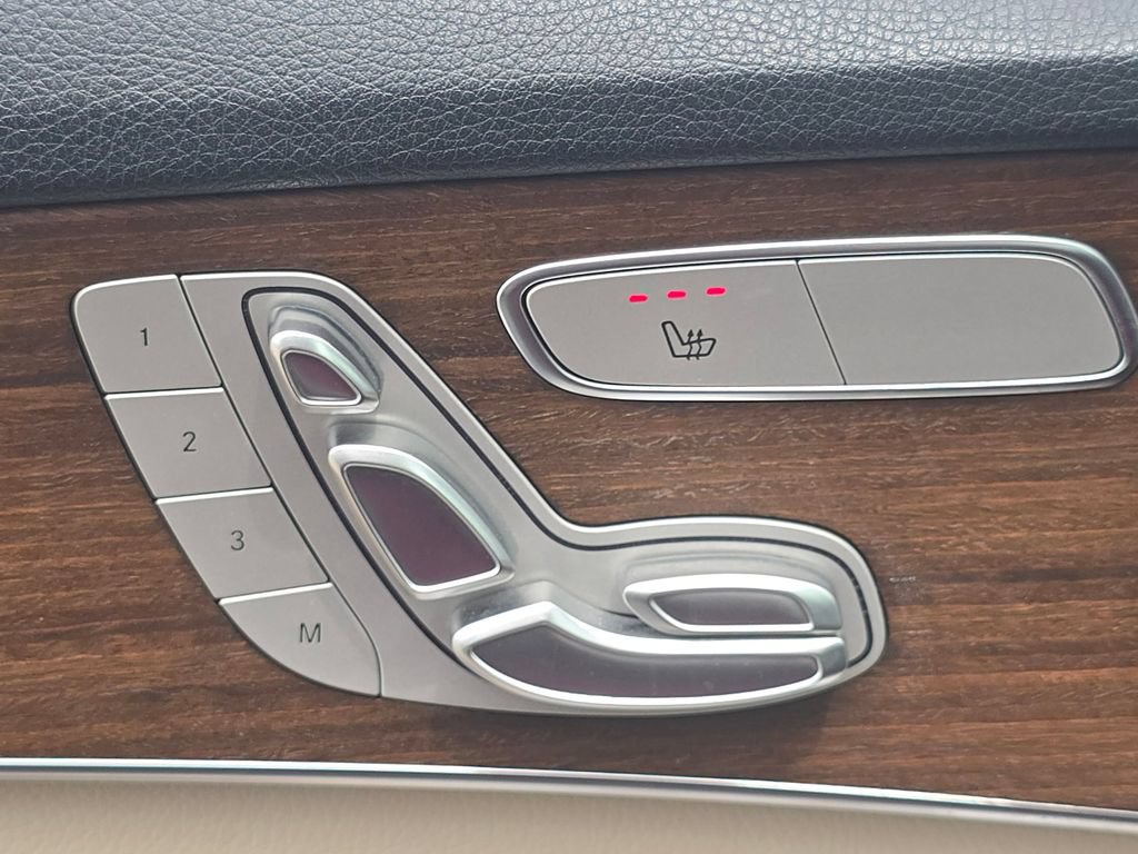Certified 2020 Mercedes-Benz C 300 4MATIC Sedan image 7