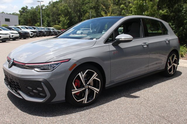 New 2025 Volkswagen GTI SE image 3
