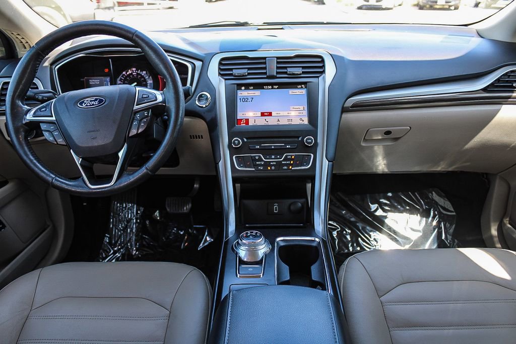 Used 2018 Ford Fusion Energi SE image 12