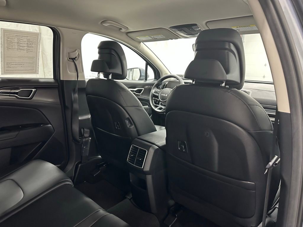 Used 2023 Kia Sportage EX FWD image 51