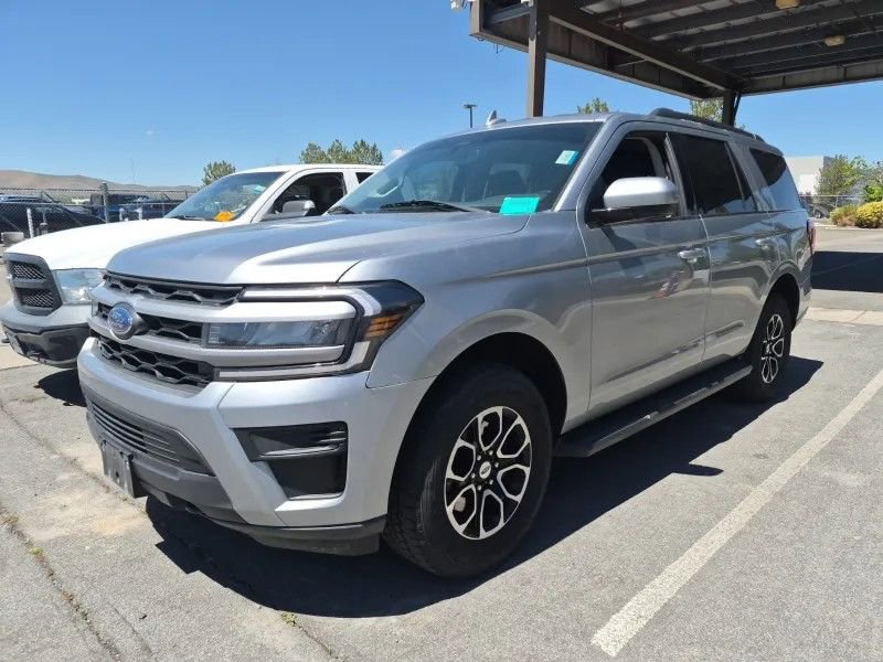 Used 2022 Ford Expedition XLT AWD/4WD image 6