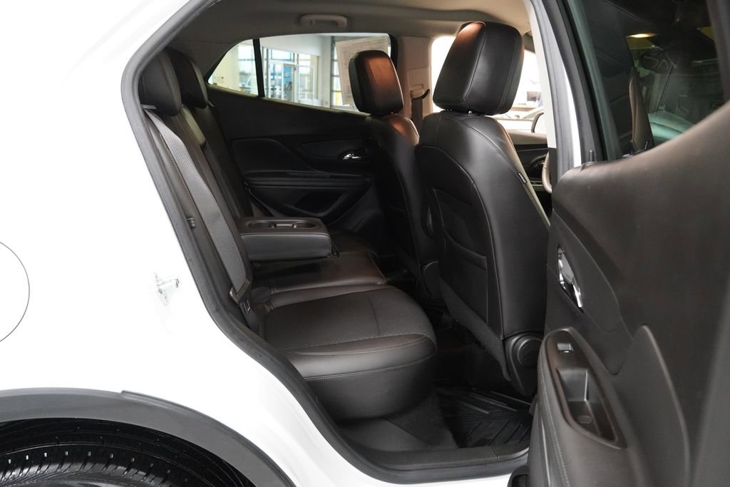 Used 2022 Buick Encore Preferred w/ Safety Package image 25