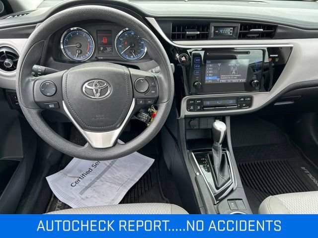 Used 2017 Toyota Corolla LE FWD image 2