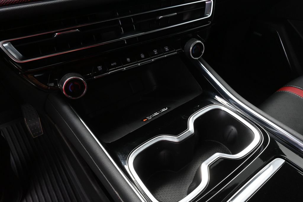 Used 2024 Chevrolet Traverse RS w/ LPO, Floor Liner Package image 12