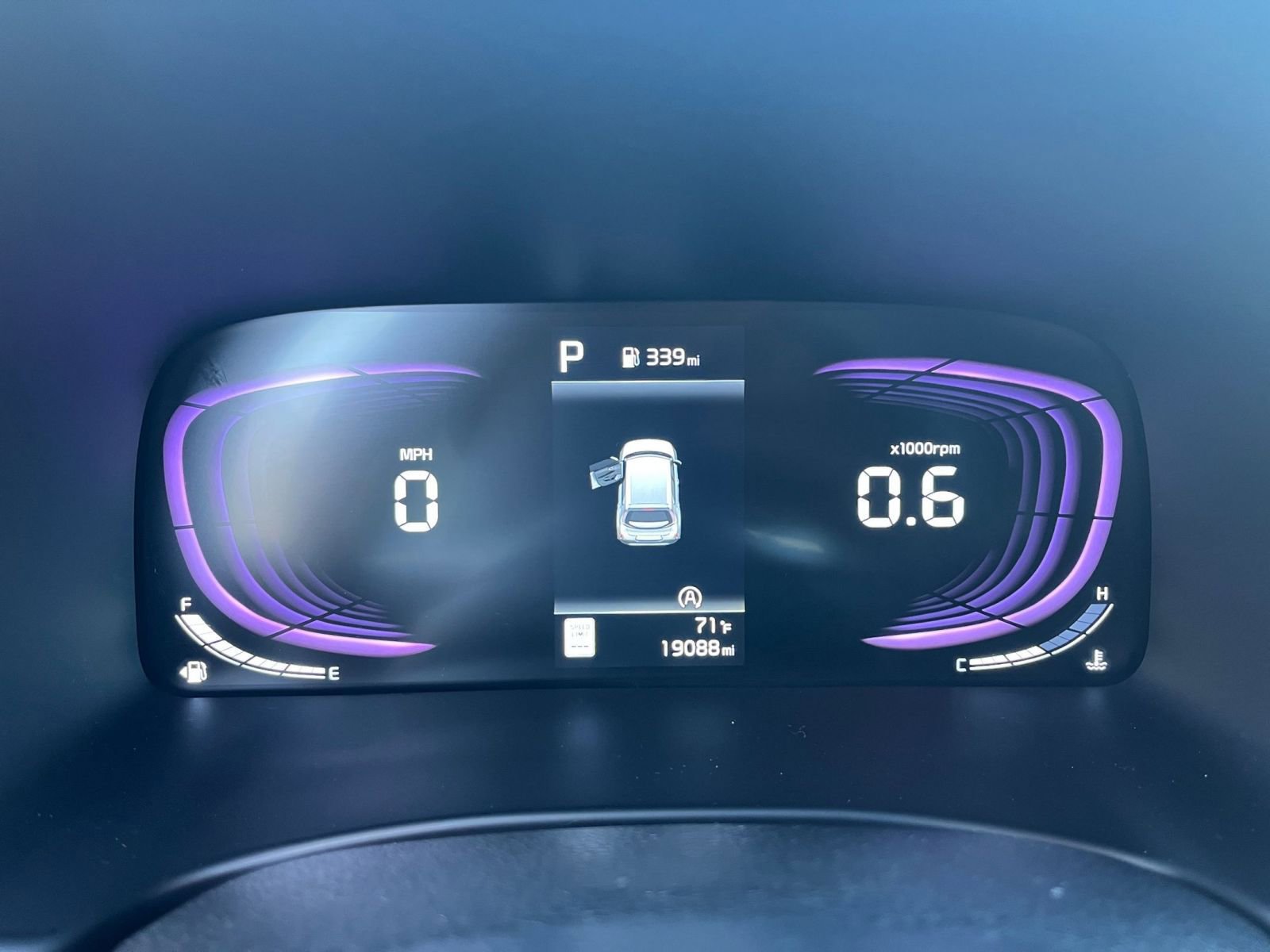 Used 2025 Kia Soul LX w/ LX Technology Package image 38