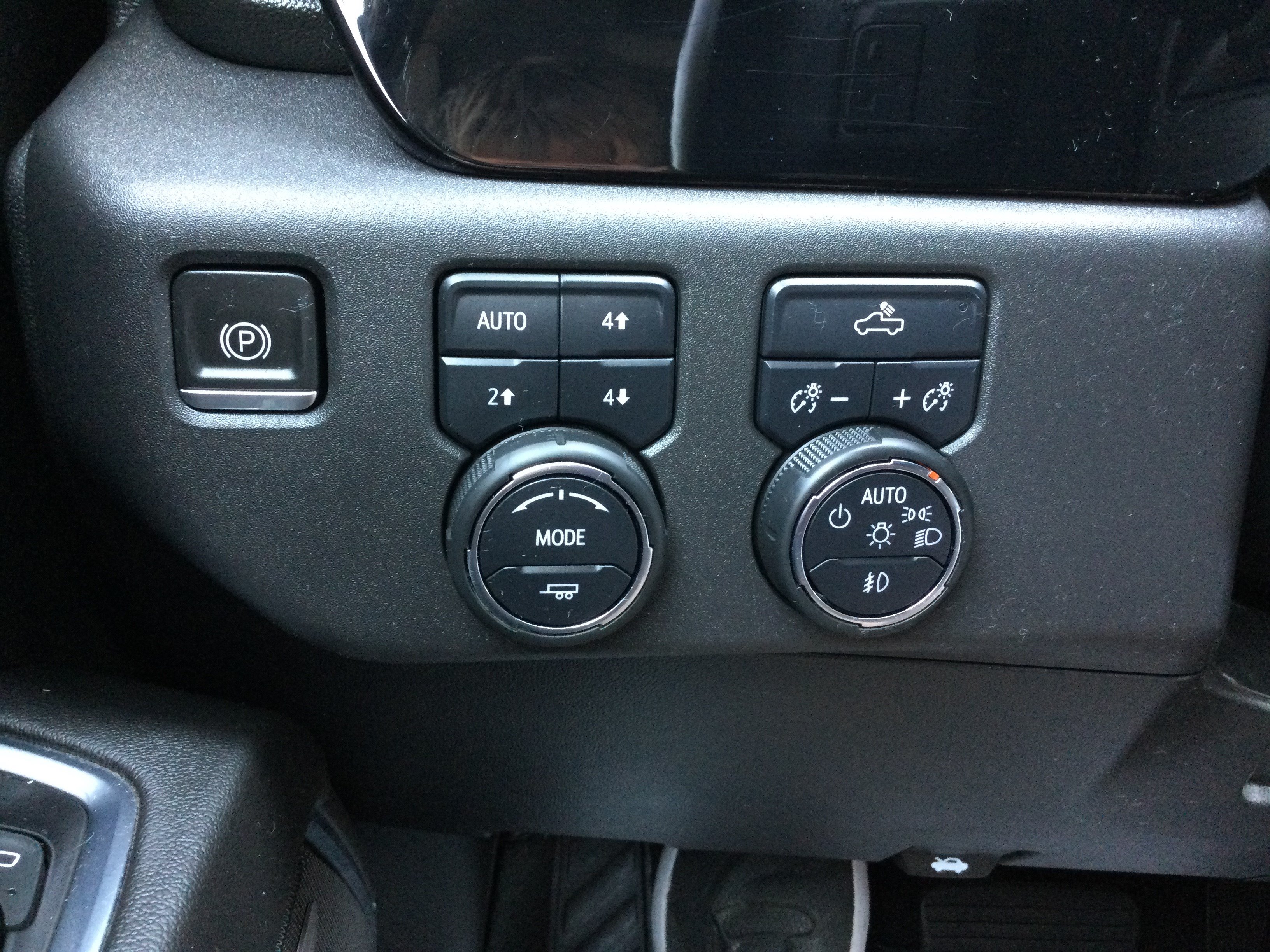 Used 2022 Chevrolet Silverado 1500 RST w/ Convenience Package II AWD/4WD image 10