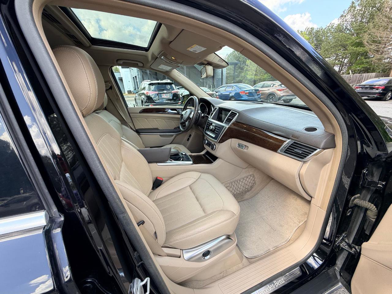 Used 2013 Mercedes-Benz GL 450 4MATIC image 18