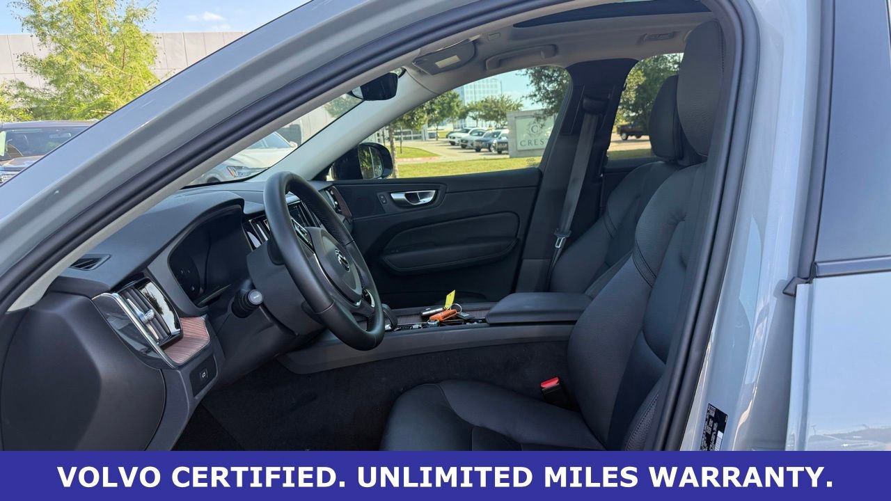Certified 2024 Volvo XC60 B5 Plus w/ Climate Package AWD/4WD image 17
