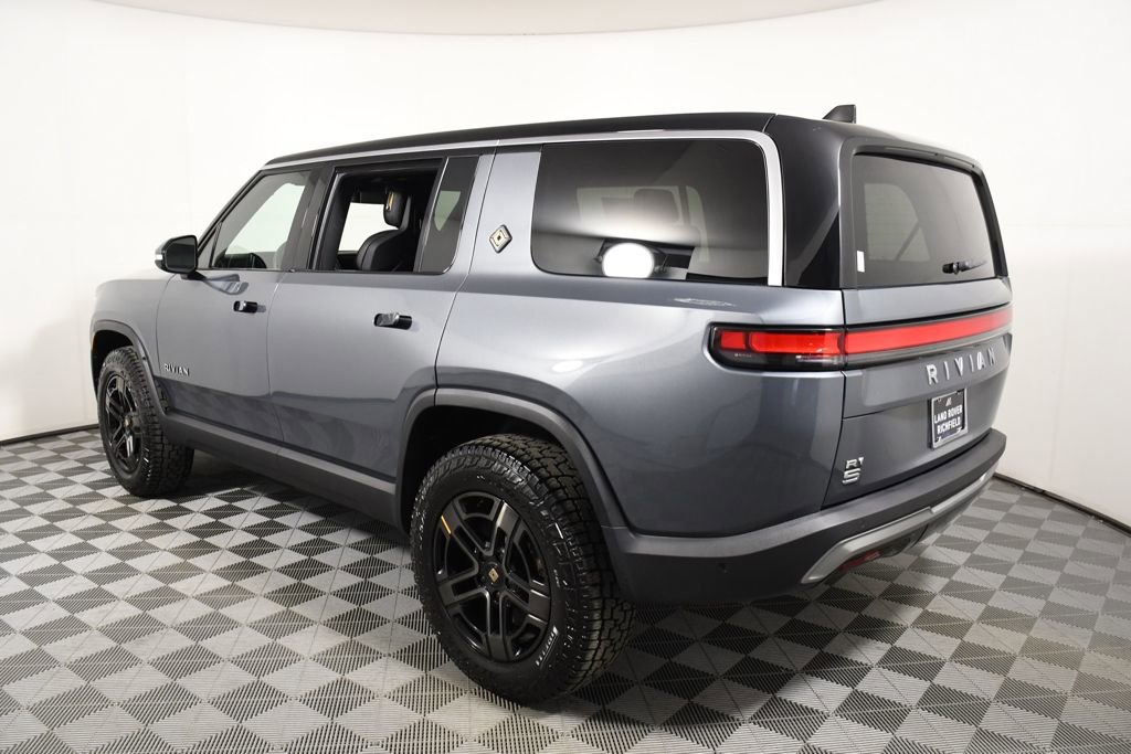 Used 2024 Rivian R1S Adventure AWD/4WD image 3