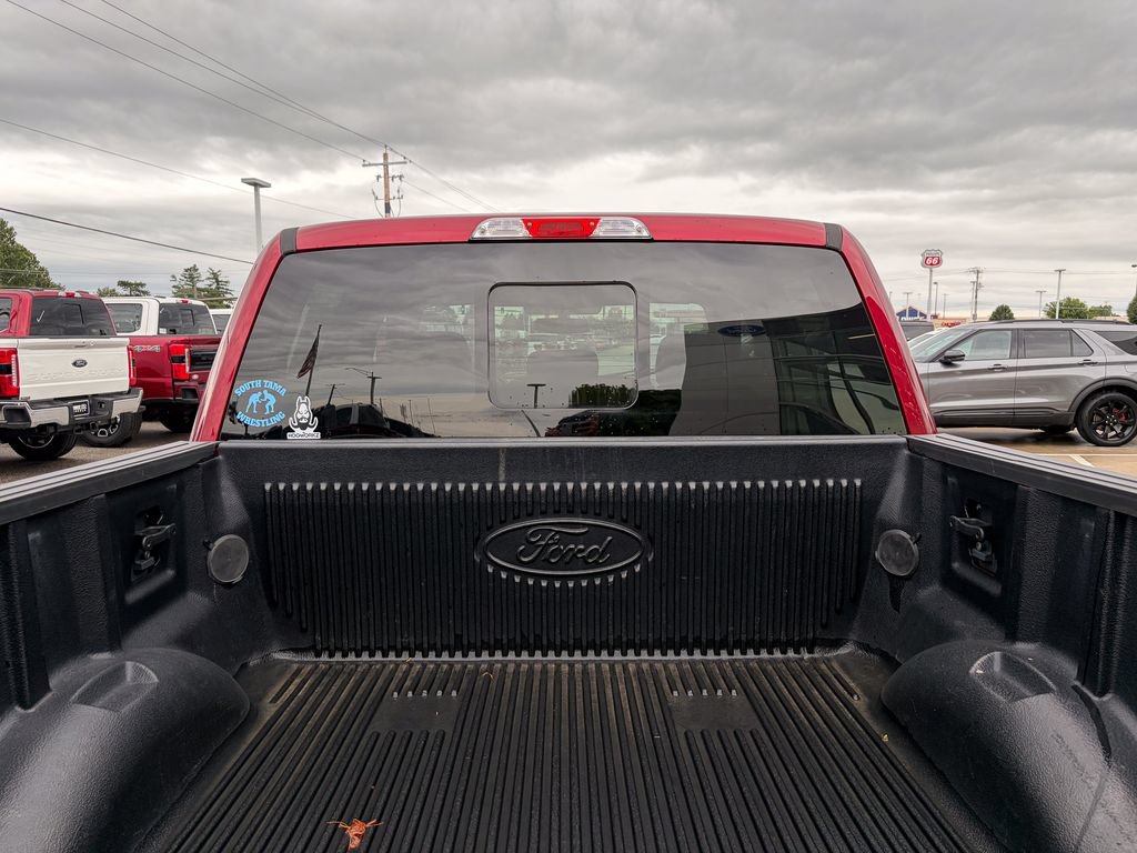 Used 2015 Ford F150 XLT w/ Equipment Group 302A Luxury AWD/4WD image 12