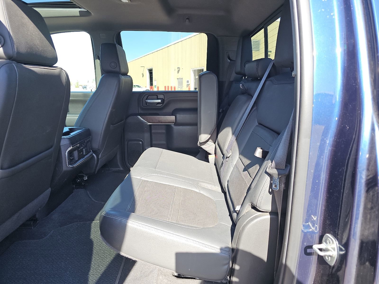 Used 2020 GMC Sierra 3500 Denali w/ Denali Ultimate Package AWD/4WD image 10