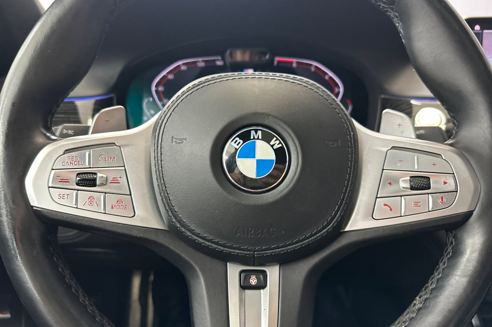 Used 2022 BMW 750i xDrive w/ Executive Package image 17