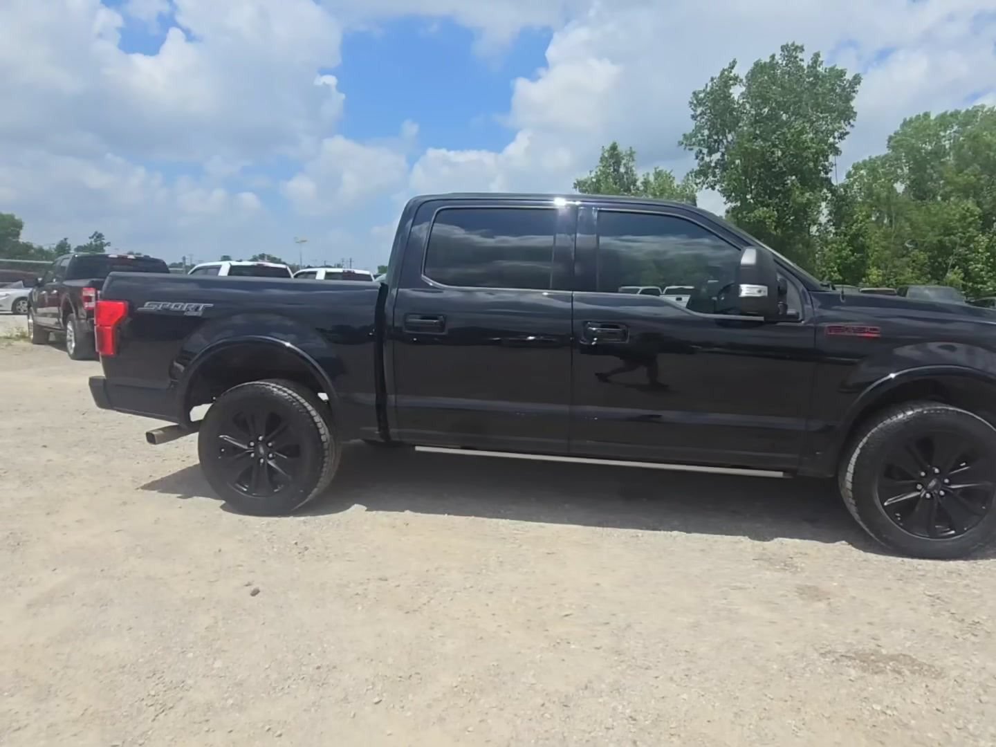 Used 2019 Ford F150 Lariat w/ Equipment Group 502A Luxury AWD/4WD image 3