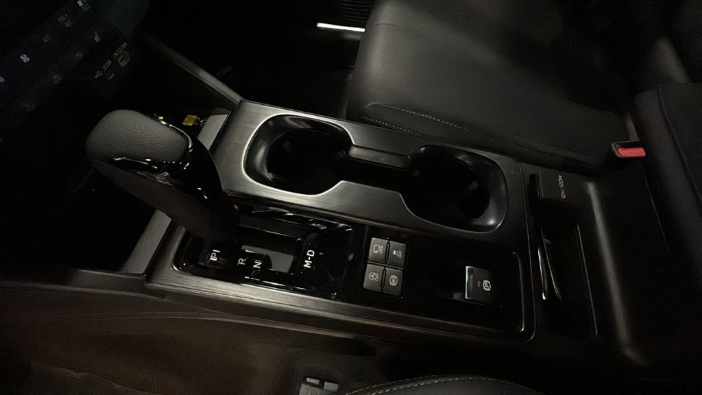 New 2026 Subaru Outback Limited XT AWD/4WD image 13