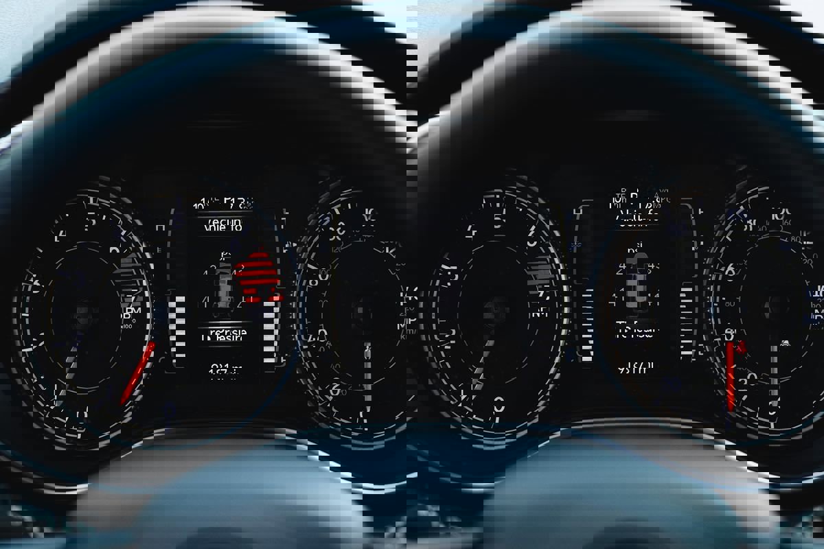 Used 2019 Jeep Cherokee Latitude Plus image 17