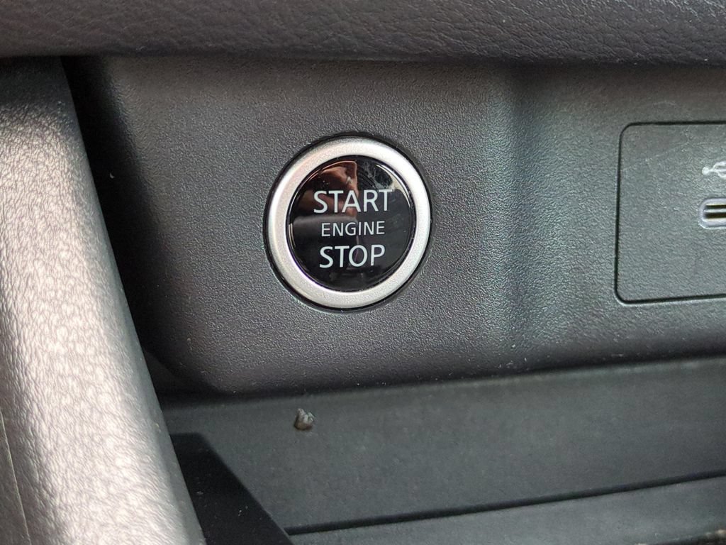 Used 2021 Nissan Rogue S FWD image 21
