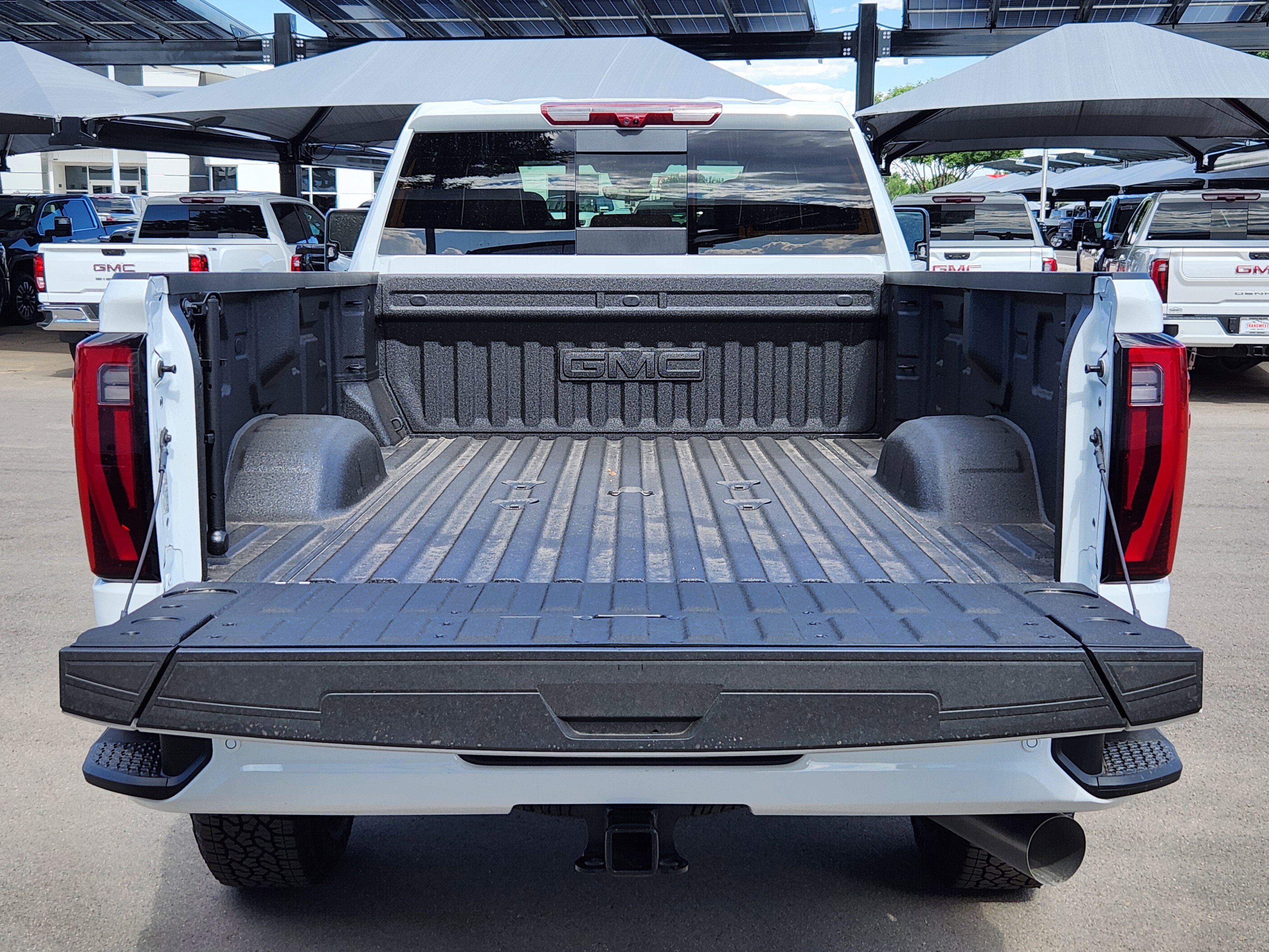 New 2025 GMC Sierra 2500 Denali Ultimate w/ Max Trailering Package image 16
