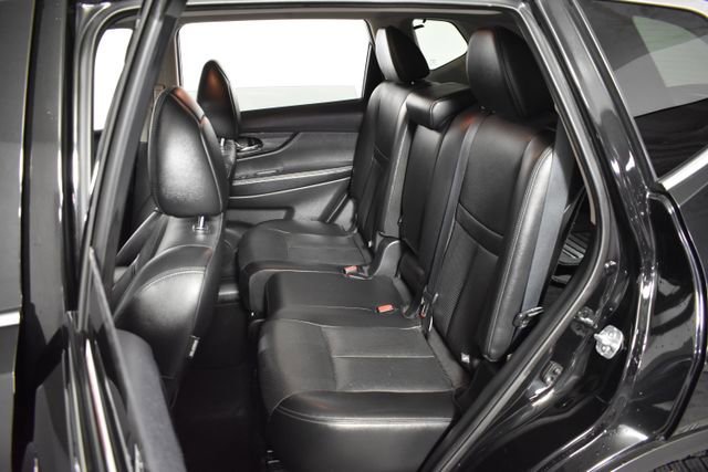 Used 2016 Nissan Rogue SL AWD/4WD image 29