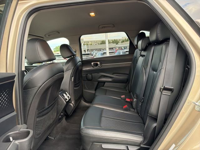 Used 2021 Kia Sorento S AWD/4WD image 10