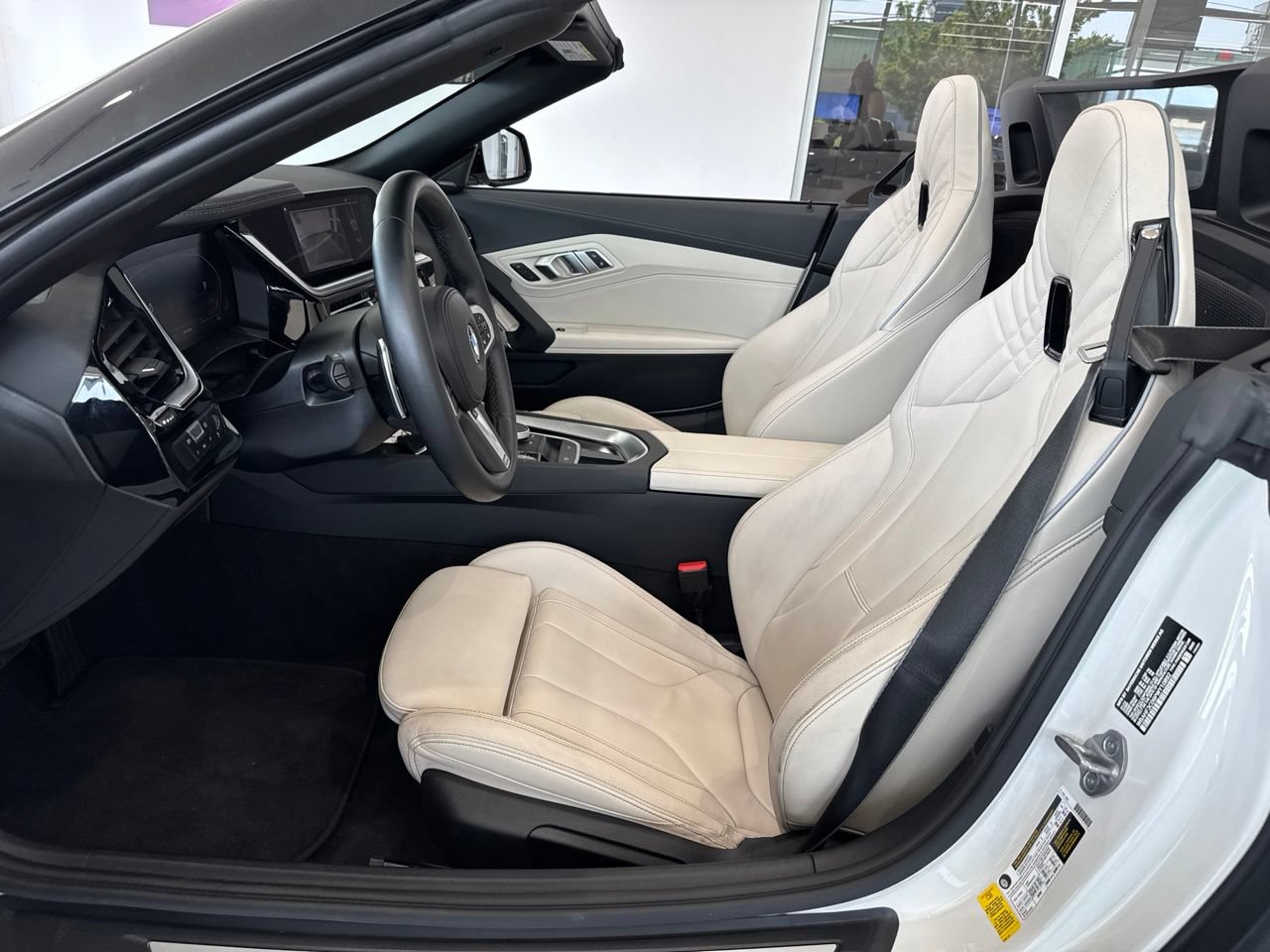 Used 2023 BMW Z4 sDrive30i w/ Premium Package RWD image 16