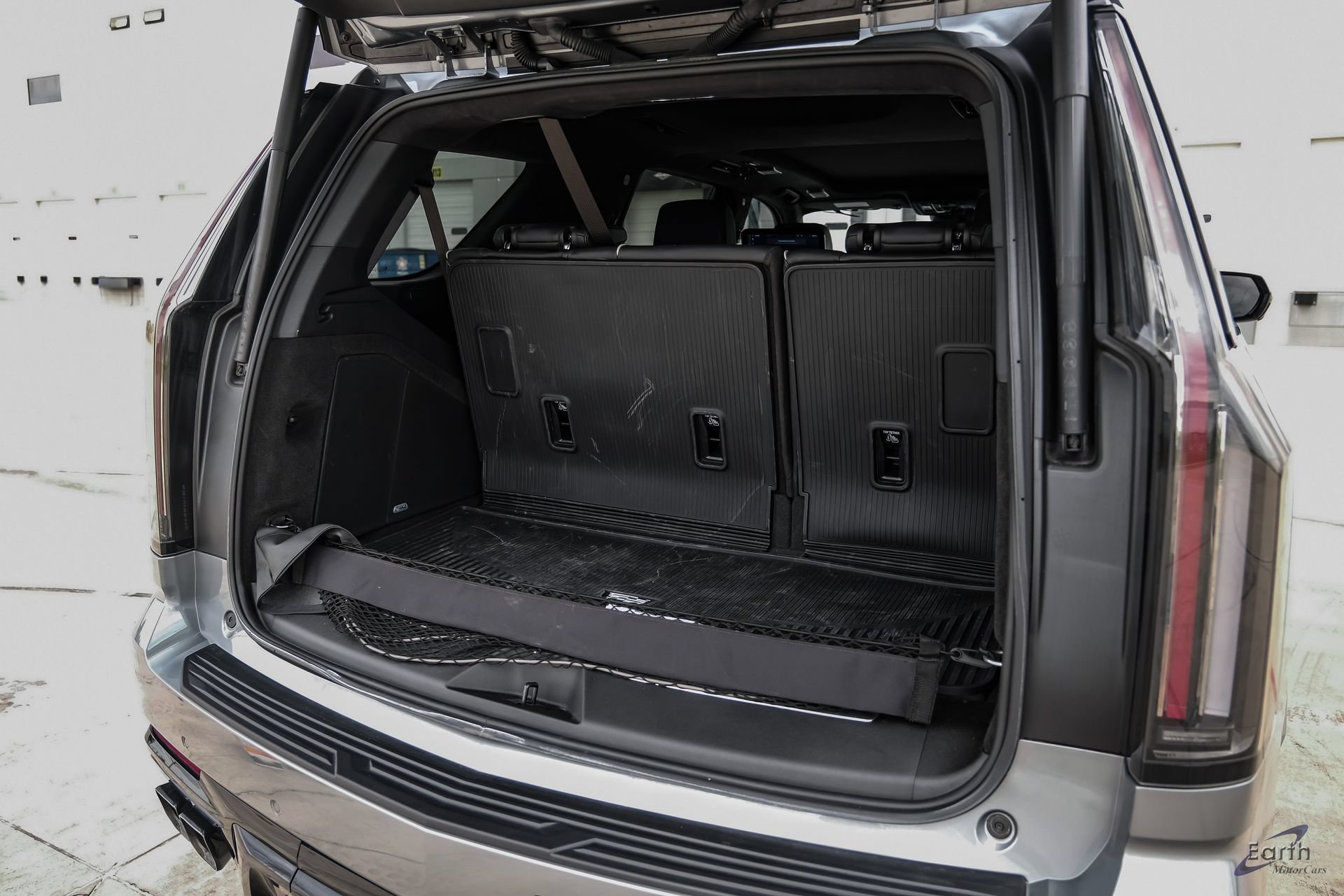 Used 2025 Cadillac Escalade V w/ LPO, Floor Liner Package AWD/4WD image 88