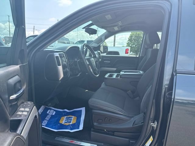 Used 2018 Chevrolet Silverado 1500 LT w/ All Star Edition AWD/4WD image 9