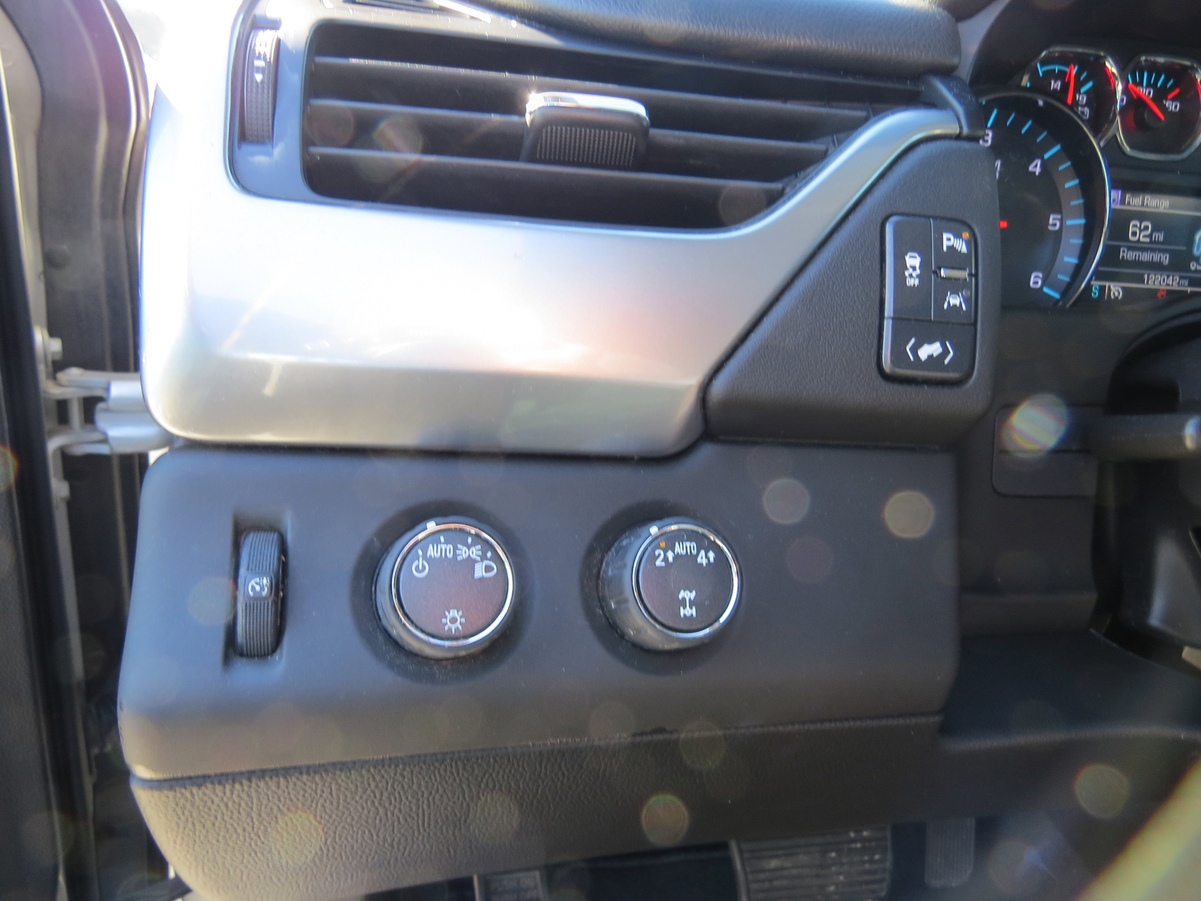 Used 2019 Chevrolet Tahoe LT image 21