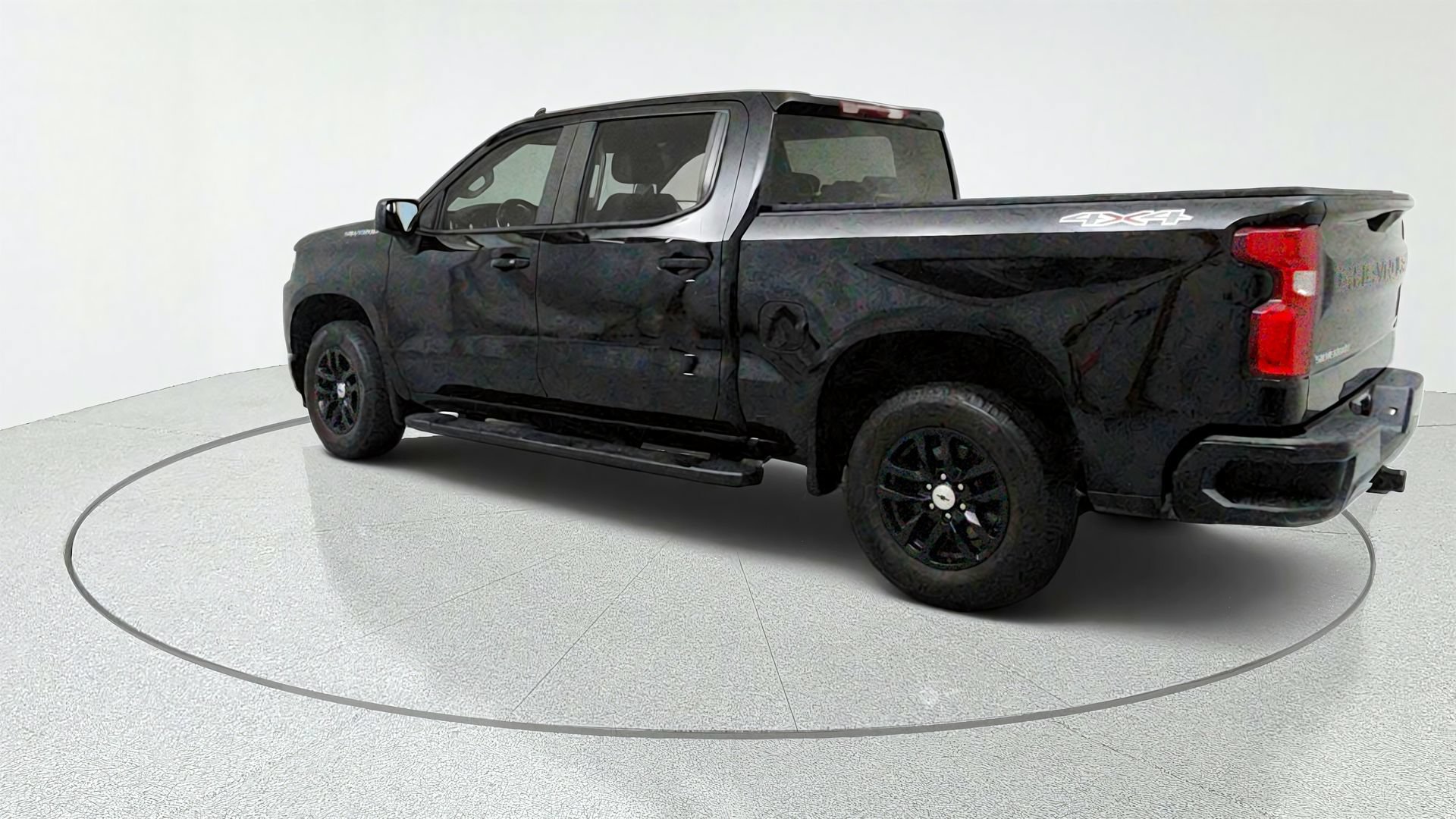 Used 2021 Chevrolet Silverado 1500 RST w/ Bed Protection Package AWD/4WD image 3
