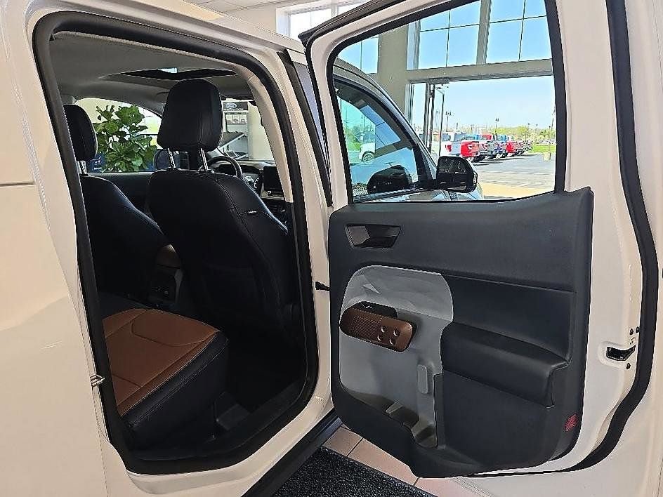 Used 2024 Ford Maverick Lariat FWD image 35