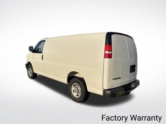New 2025 Chevrolet Express 2500 w/ Driver Convenience Package RWD video 2