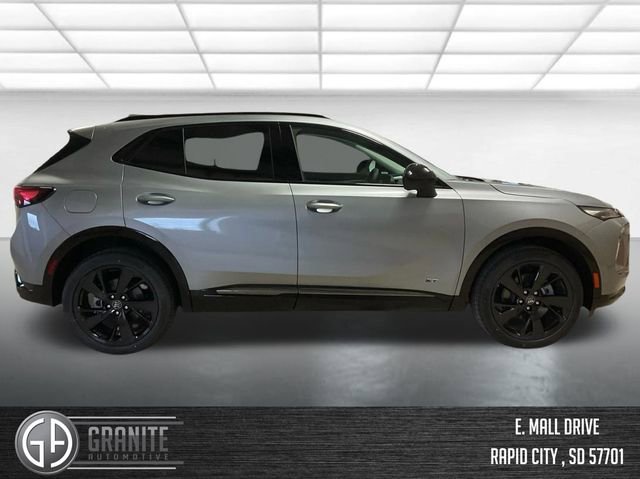 New 2025 Buick Envision Sport Touring image 4