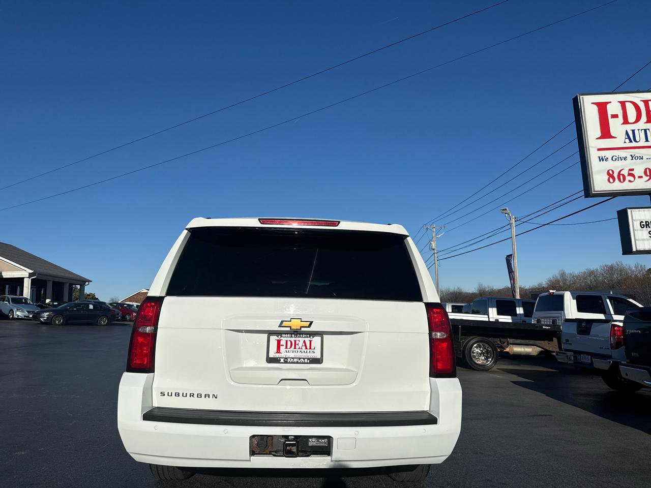Used 2017 Chevrolet Suburban LS w/ Max Trailering Package AWD/4WD image 4