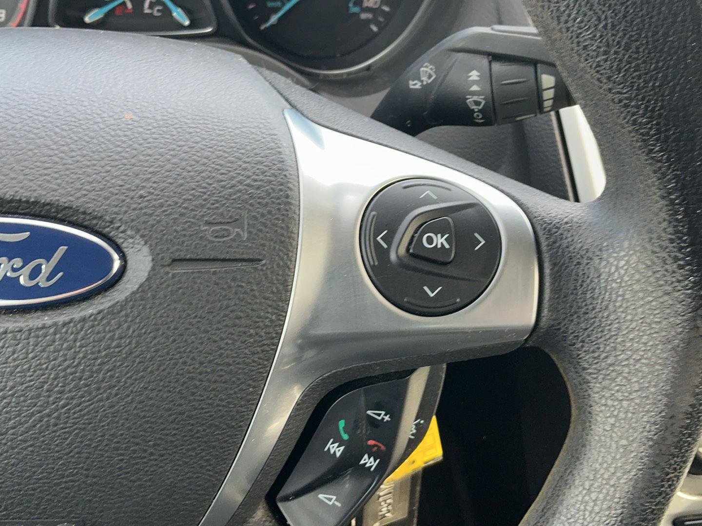 Used 2013 Ford Focus SE w/ SE Winter Pkg FWD image 19