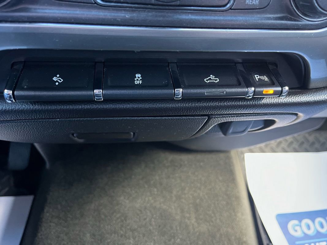 Used 2016 Chevrolet Silverado 1500 LT w/ All Star Edition image 10