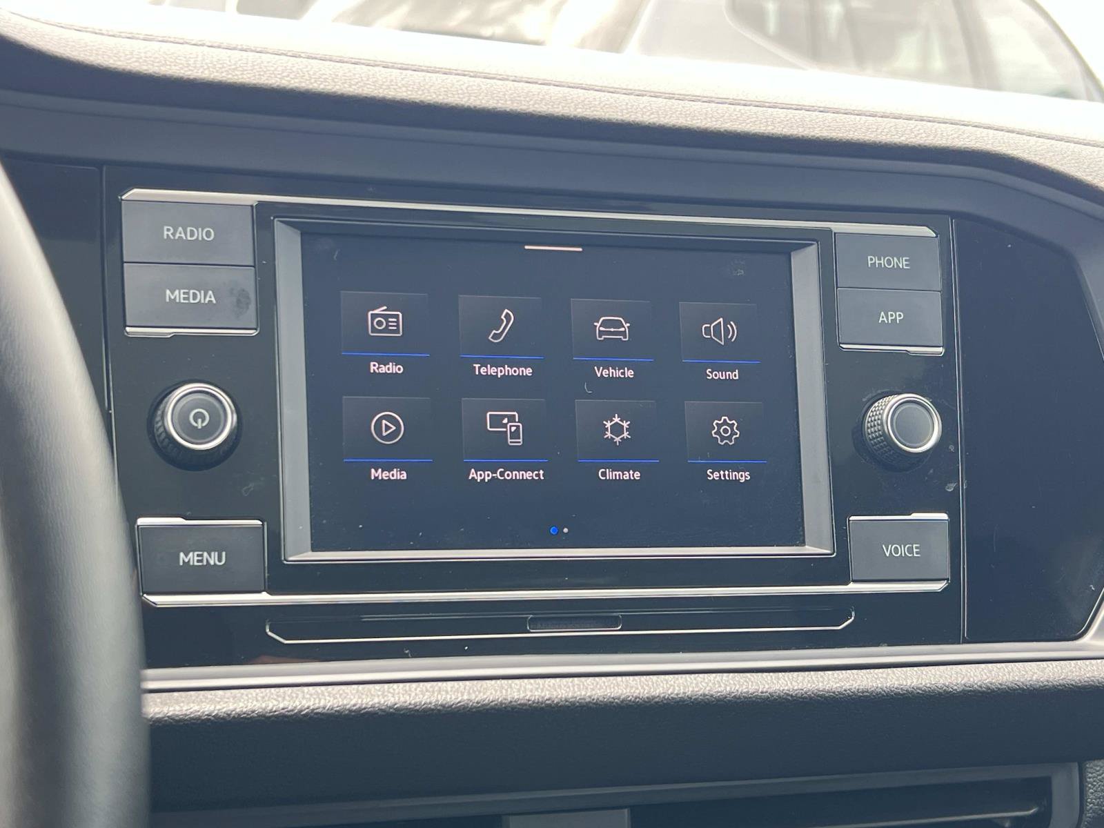 Certified 2024 Volkswagen Jetta SE FWD image 13